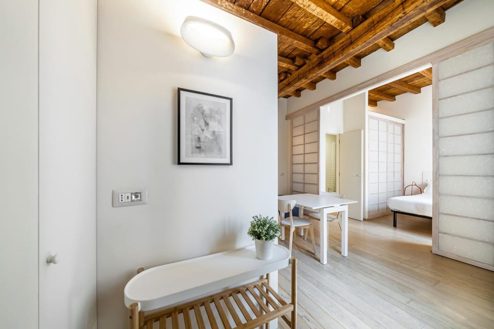 Bed, Living room, Photo of the whole room