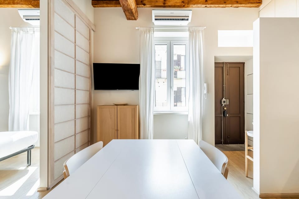 Living room, air conditioner