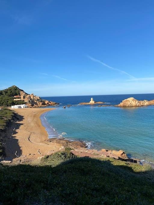 Apartamento para 2 personas a 300 m de la playa de Son Parc Piscina, terraza y parking Apartment in Balearic Islands