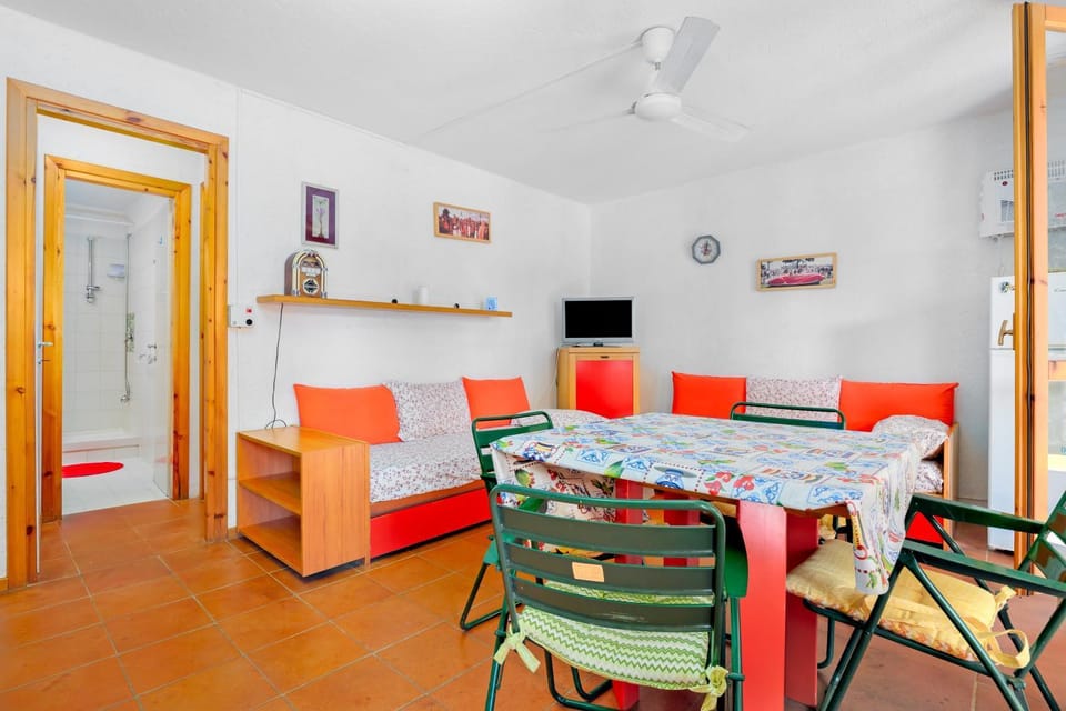 Property building, Living room, Bedroom