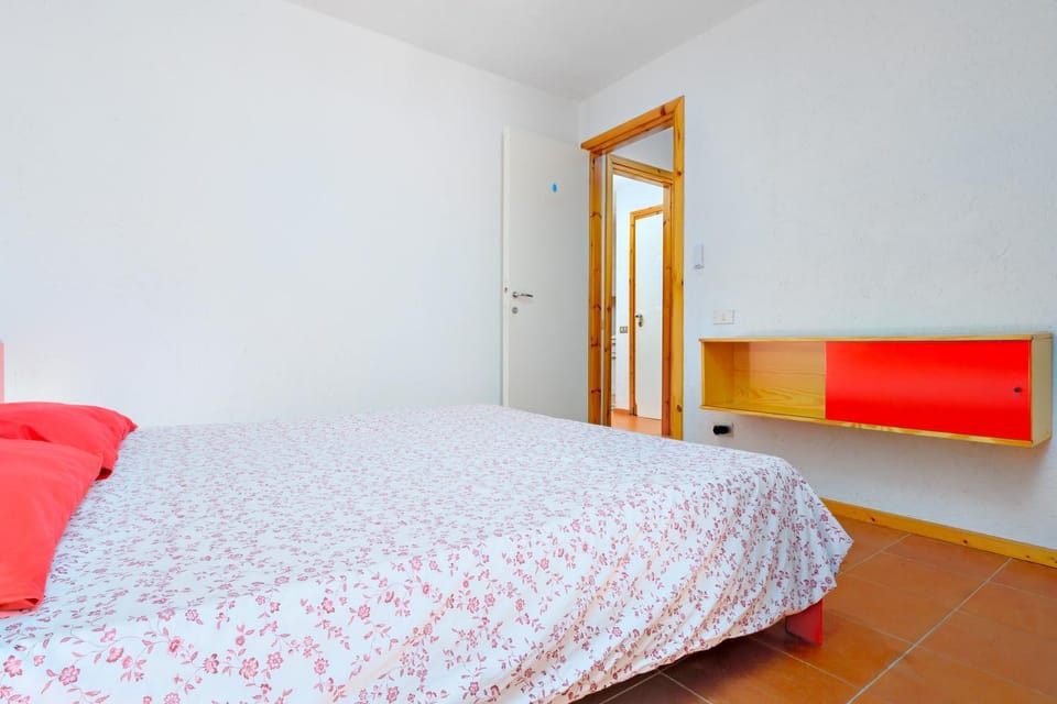 Property building, Living room, Bedroom