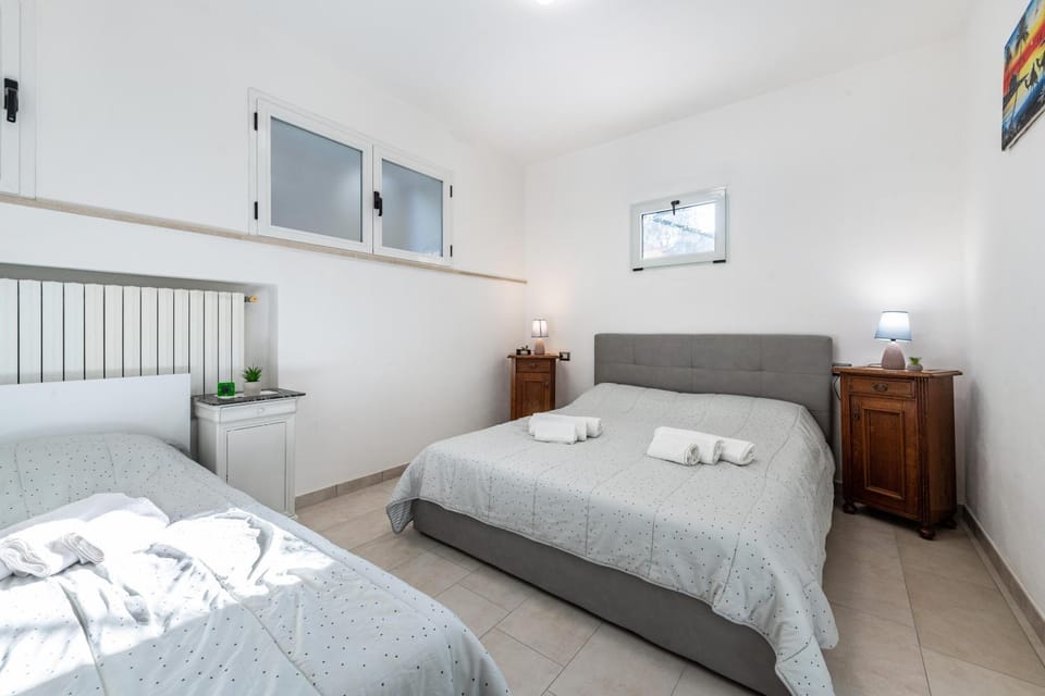 Property building, Living room, Bedroom