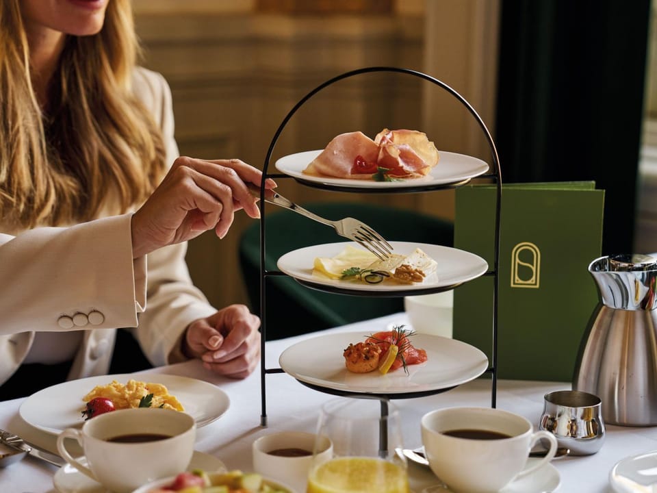 Breakfast, Buffet breakfast