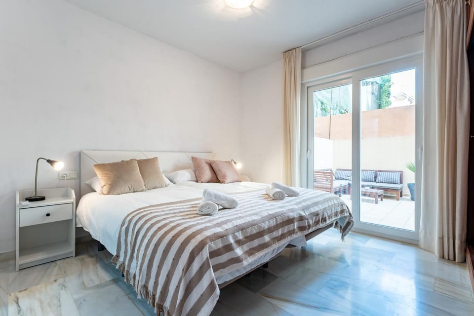 Living room, Bedroom