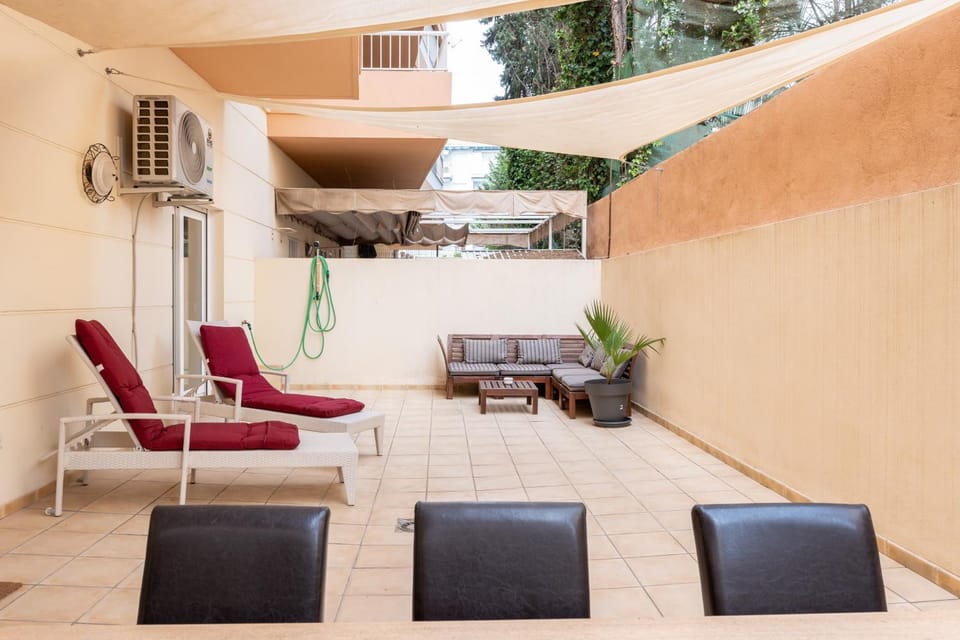 Property building, Living room