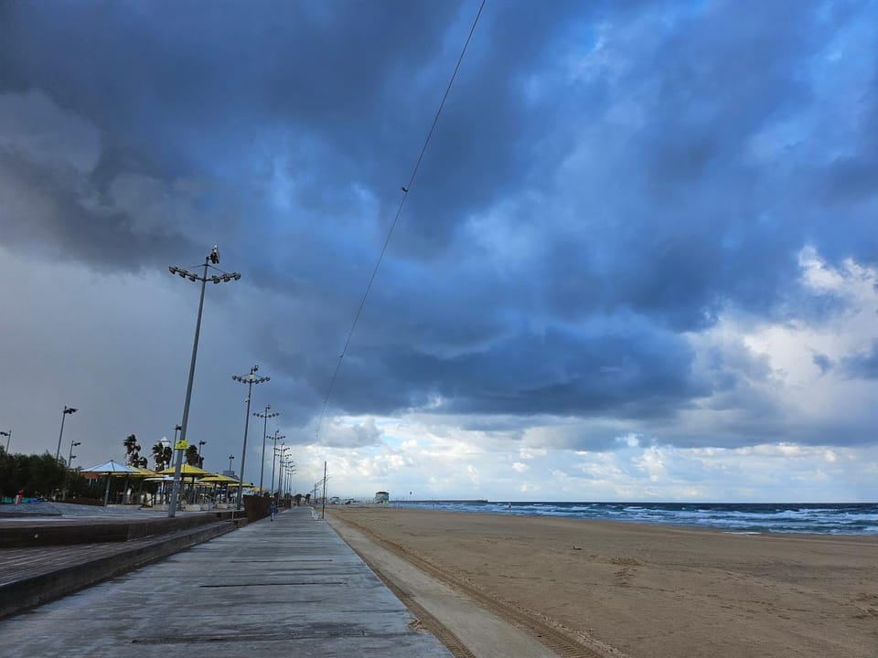 Angel Apt-Amazing SeaView-Netfix-Wifi-Free Parking Apartment in South District
