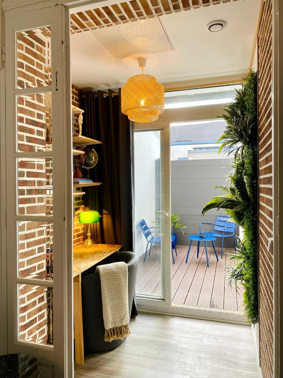 Patio, Balcony/Terrace, Seating area