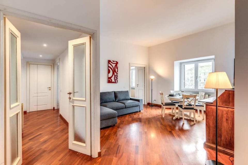 Splendid flat on the Tiber river Apartment in Rome