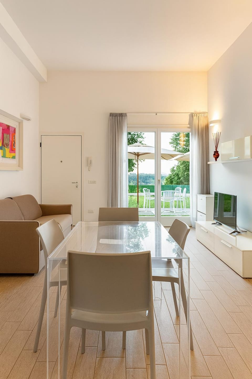 Communal lounge/ TV room