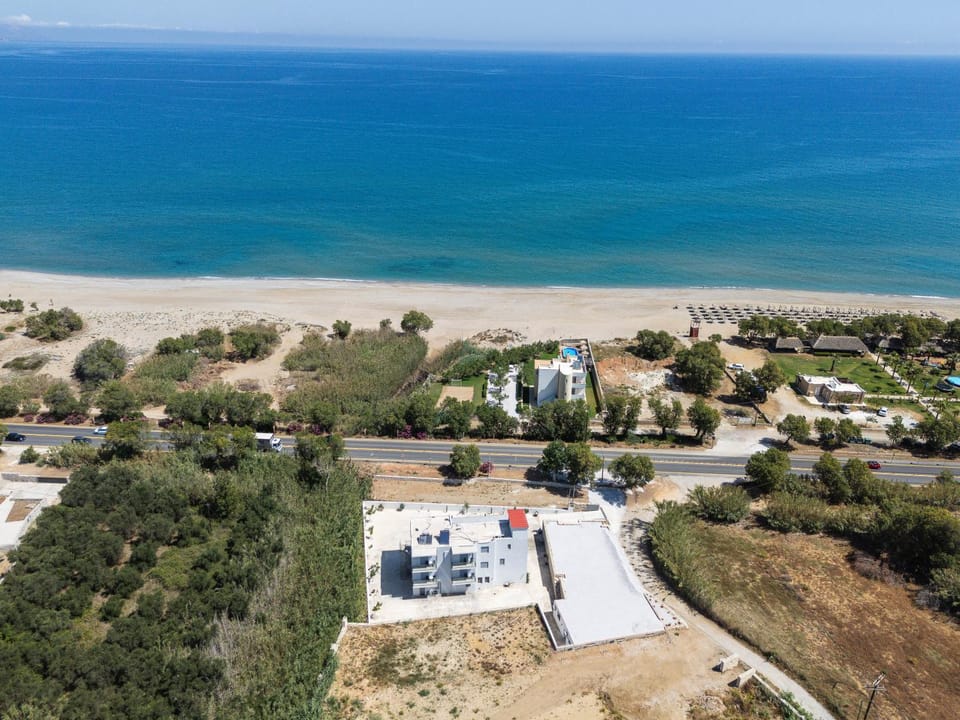 Day, Neighbourhood, Natural landscape, Bird's eye view, Beach, Sea view