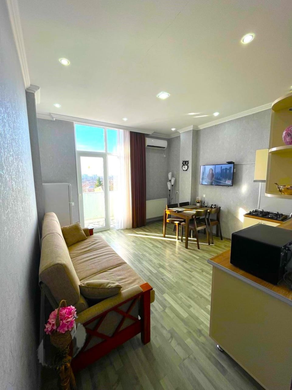 TV and multimedia, Photo of the whole room