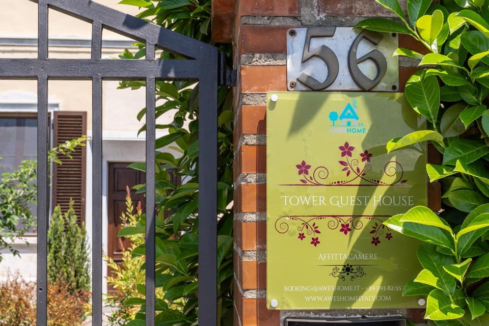 AwesHomeitaly - Villa Tower Bed and Breakfast in Pisa