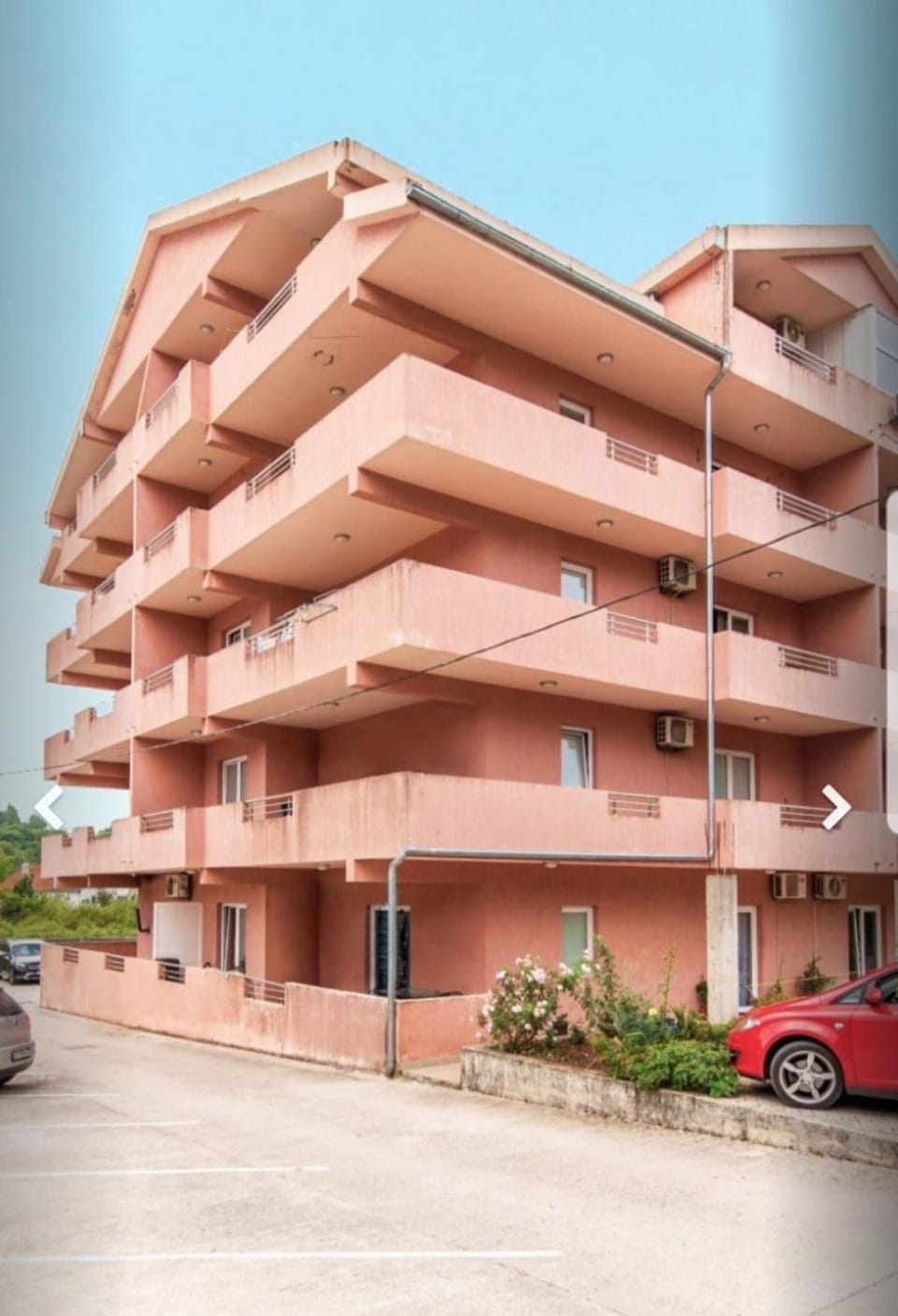 Property building, Day, Location, Parking
