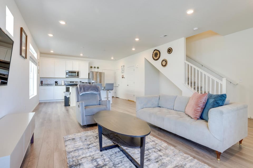 Near Hiking, Golfing & Fishing: Colorado Retreat! House in Commerce City