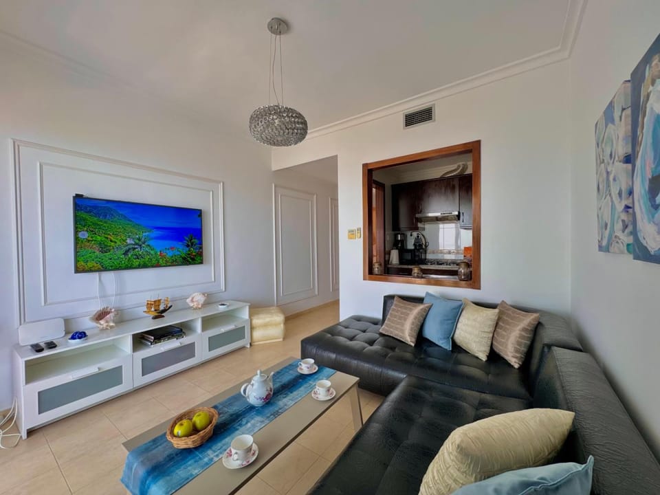 Communal lounge/ TV room, TV and multimedia, Living room, Seating area