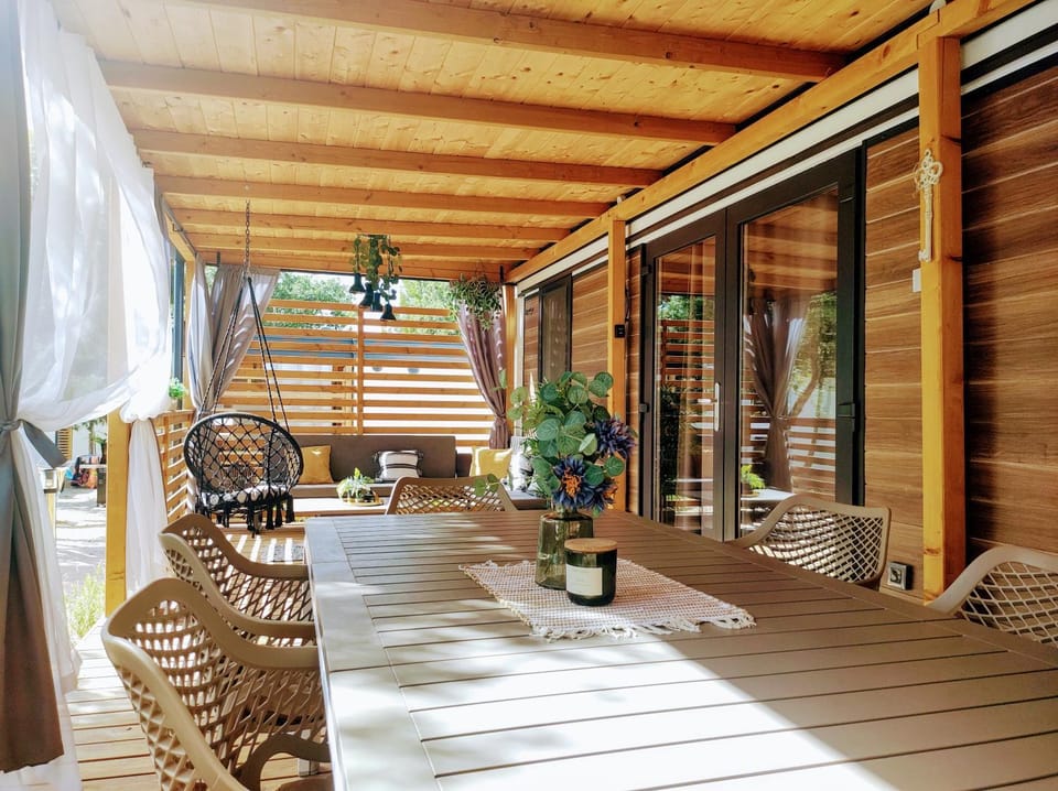 Balcony/Terrace, Balcony/Terrace