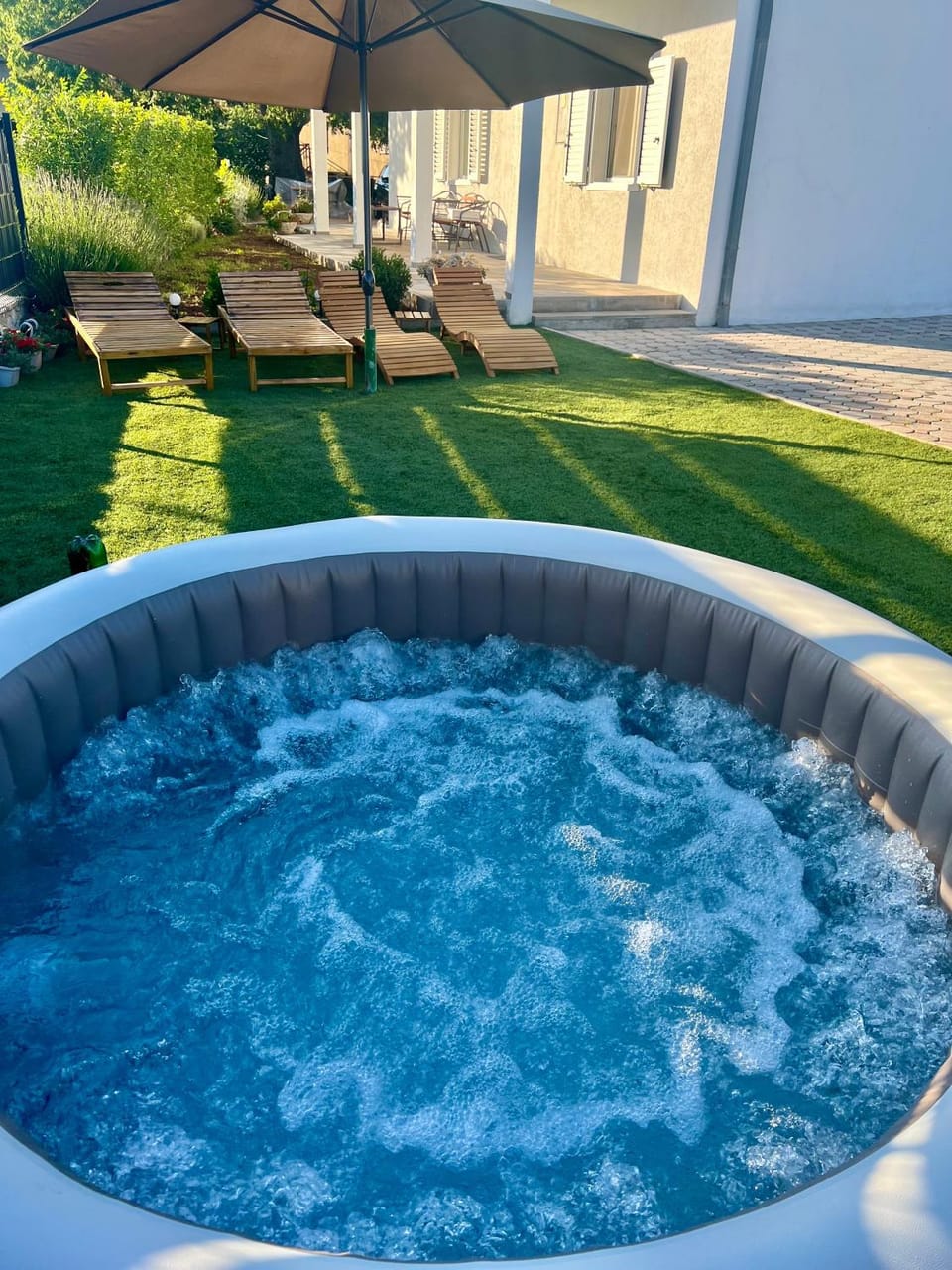 Garden, Hot Tub, Garden view