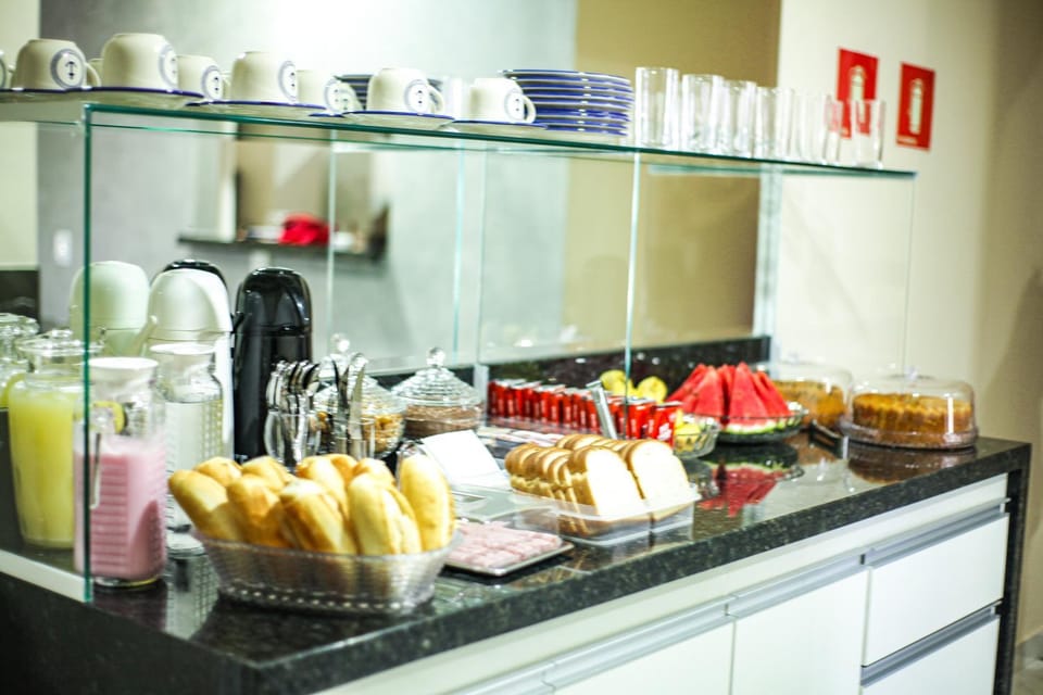 Food and drinks, Breakfast, Continental breakfast, Buffet breakfast