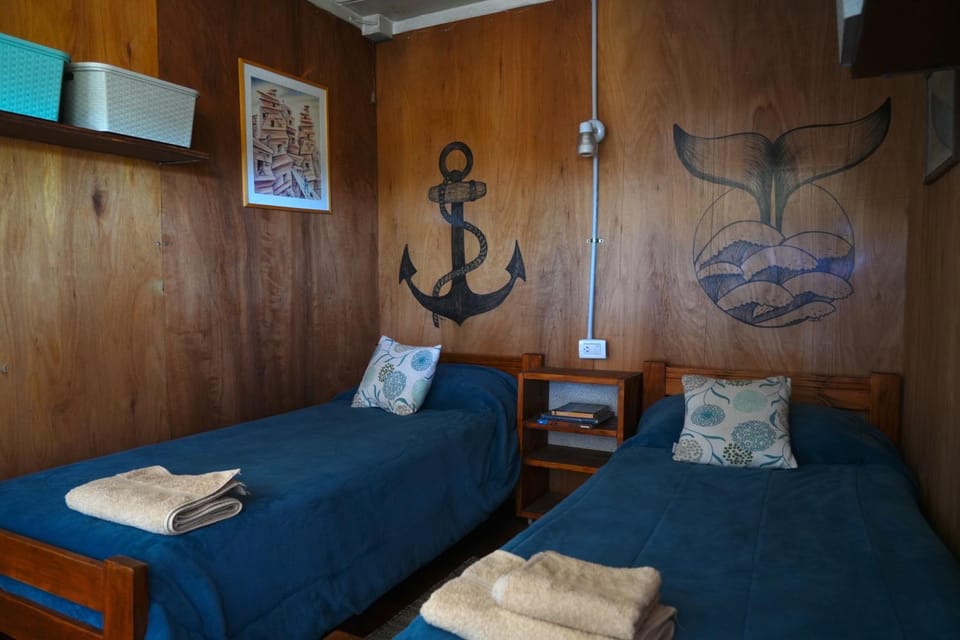 Bed, Banquet/Function facilities, towels