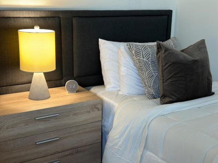 Bed, Bedroom