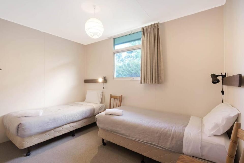 Sea Home With a View at Pambula Beach-Pet Friendly House in Pambula Beach