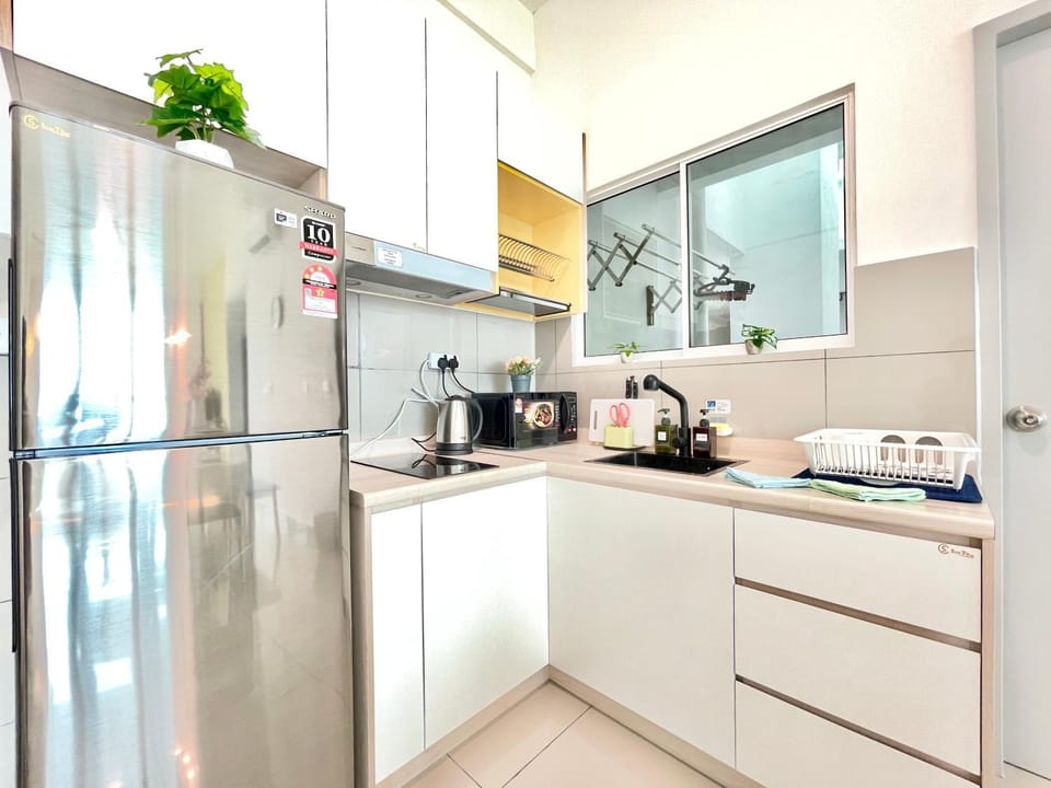 Kitchen or kitchenette, kitchen