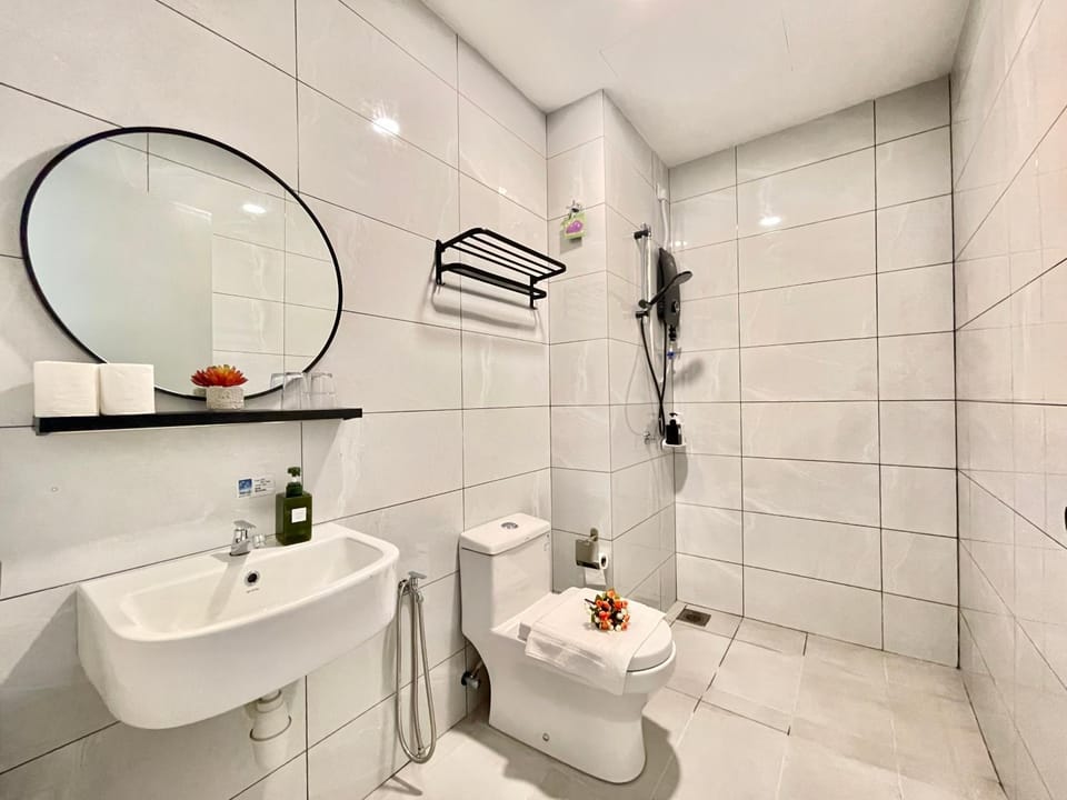 Shower, Toilet, Bathroom, bidet