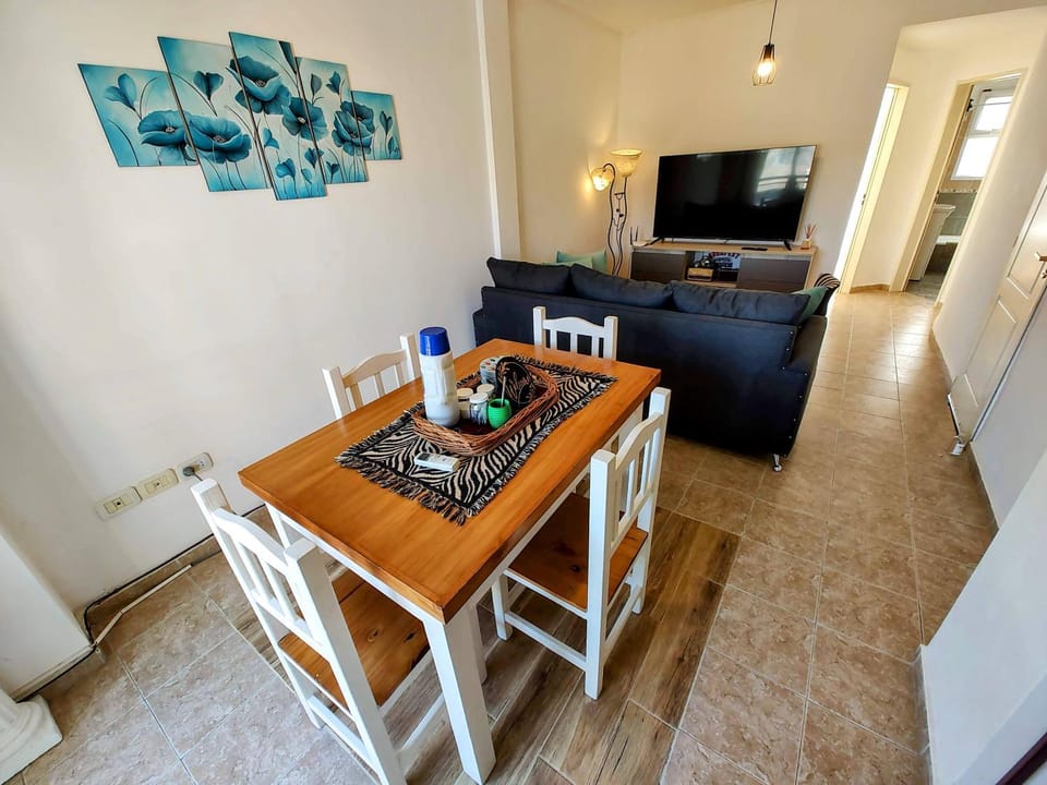 TV and multimedia, Living room, Dining area
