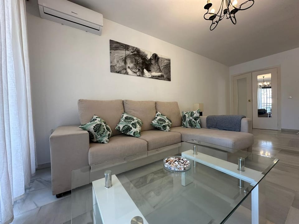 Living room, air conditioner
