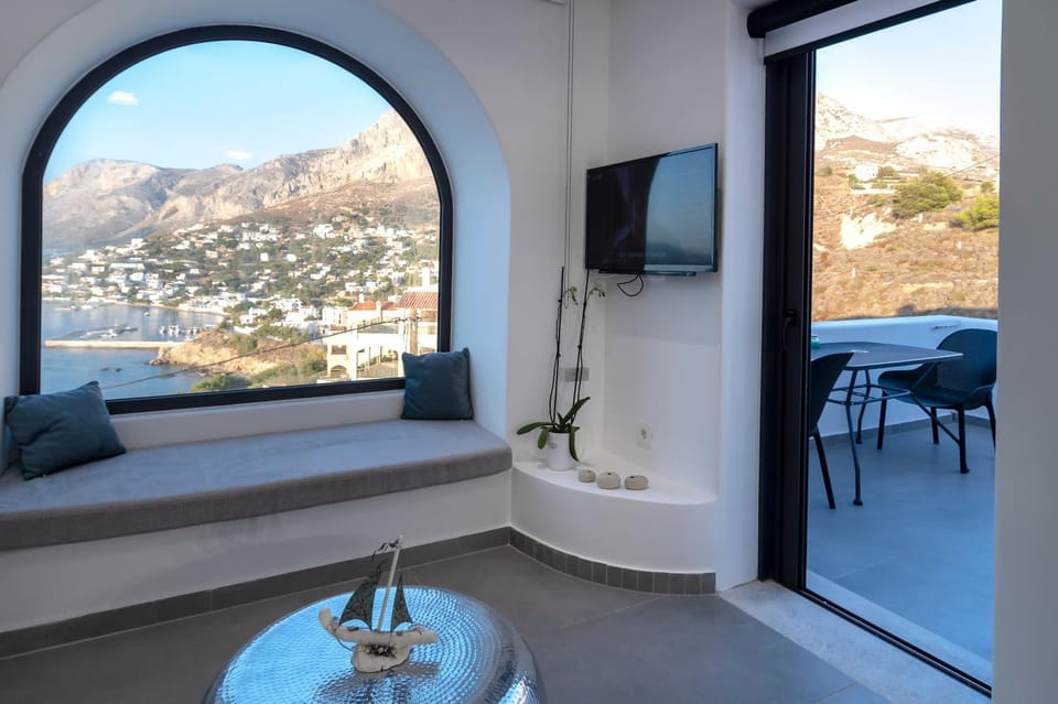 Shape-Meander Apartment in Kalymnos