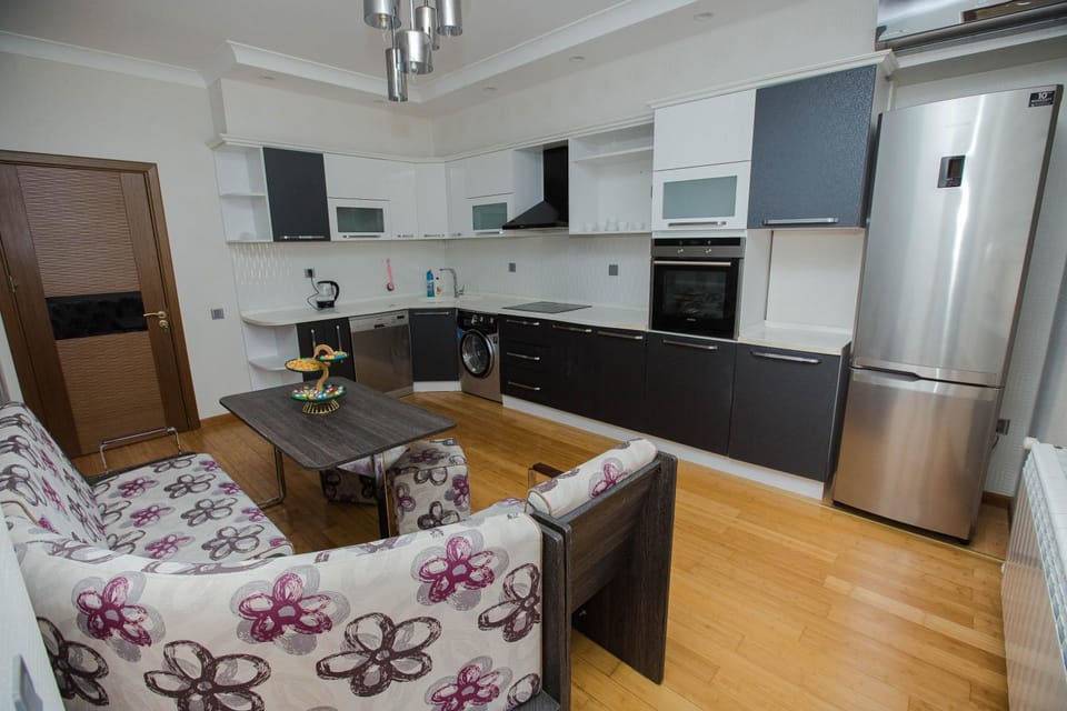 Kitchen or kitchenette, Dining area, dishwasher, minibar, pet friendly, stove