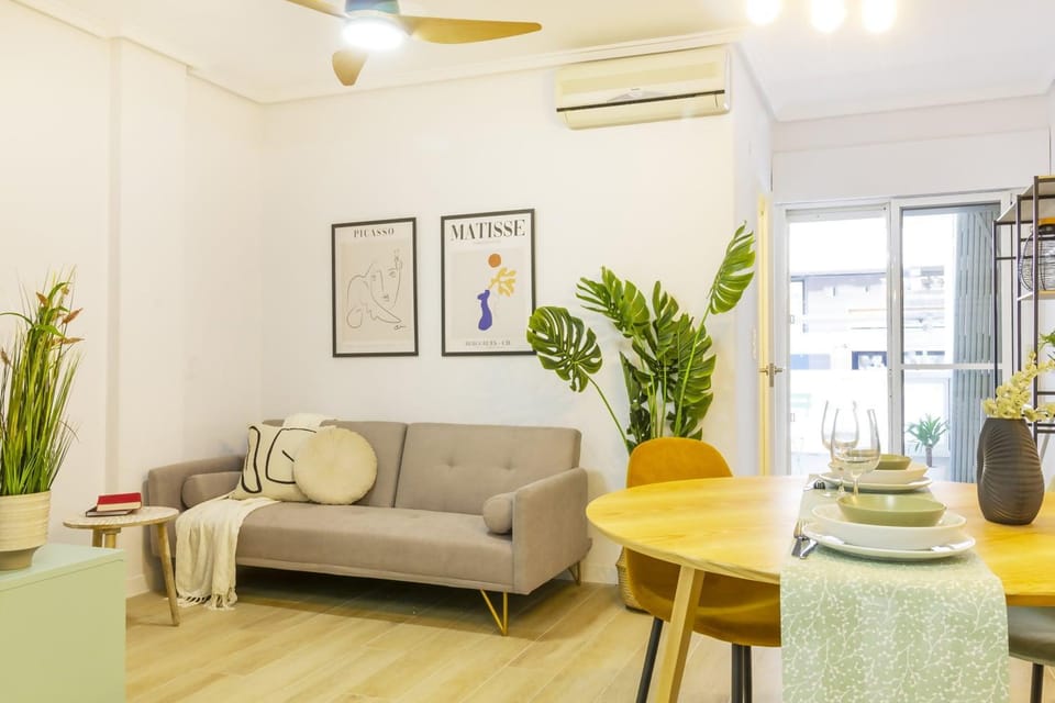 Apartment Pink Holidays Apartment in Torrevieja