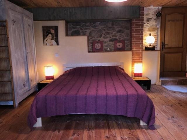 MAS DU CANIGOU - FLOR DE LOTUS Apartment in Catalonia