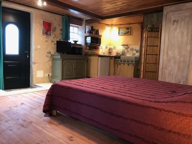 MAS DU CANIGOU - FLOR DE LOTUS Apartment in Catalonia