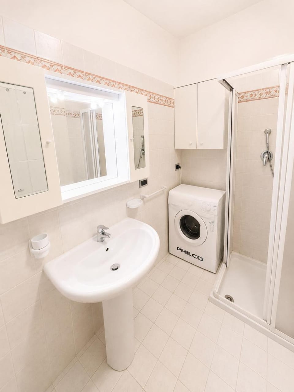 Shower, Toilet, Bathroom, bidet, washing machine