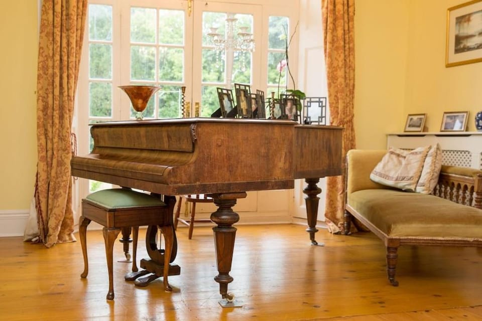 The Grange Manor House, Norfolk Villa in England