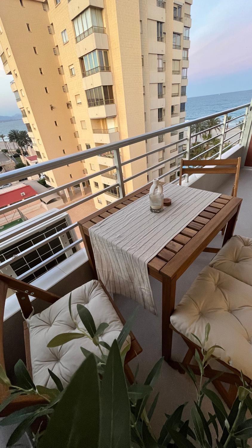 View (from property/room), Balcony/Terrace, Dining area, Sea view