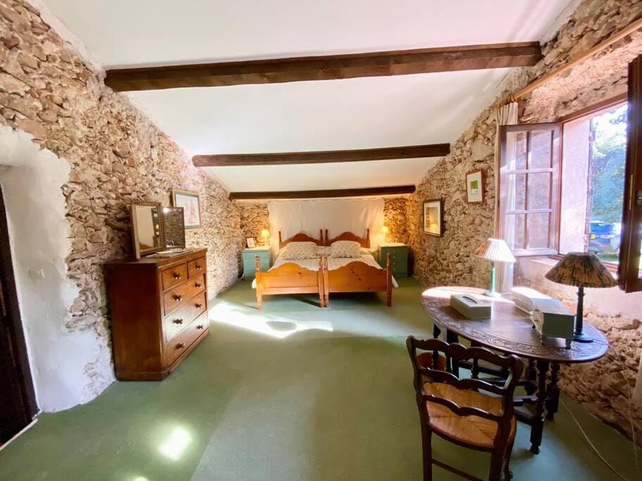 Bed, Bedroom