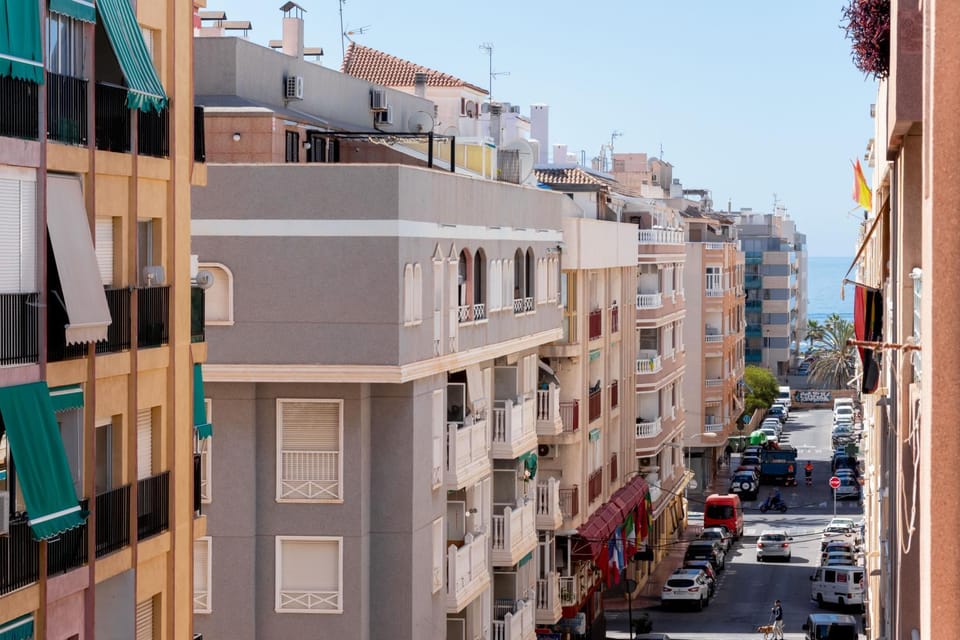 Property building, Neighbourhood, City view, Street view