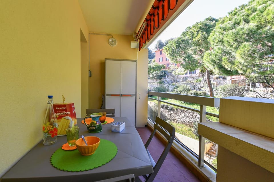 Studio St Jean à Roquebrune, proche Menton et Monaco Apartment in Roquebrune-Cap-Martin