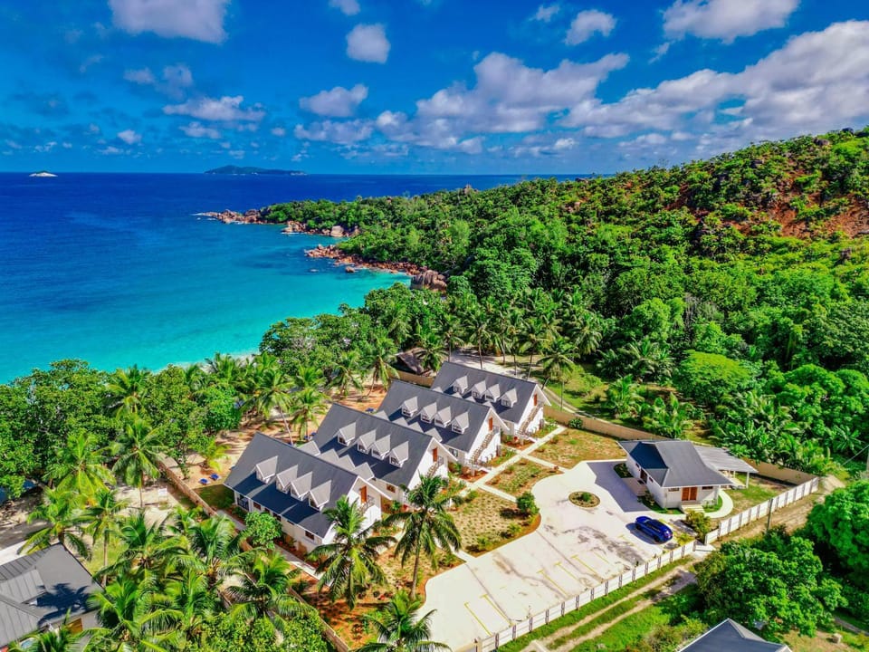 Property building, Bird's eye view, Beach, Sea view