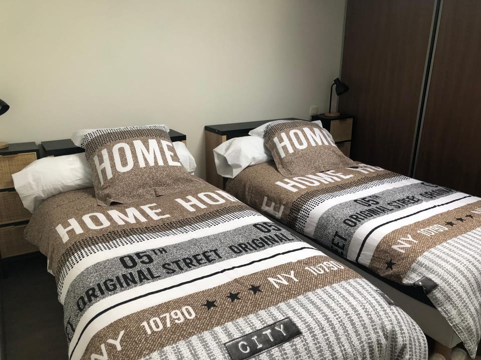 Bed, Photo of the whole room