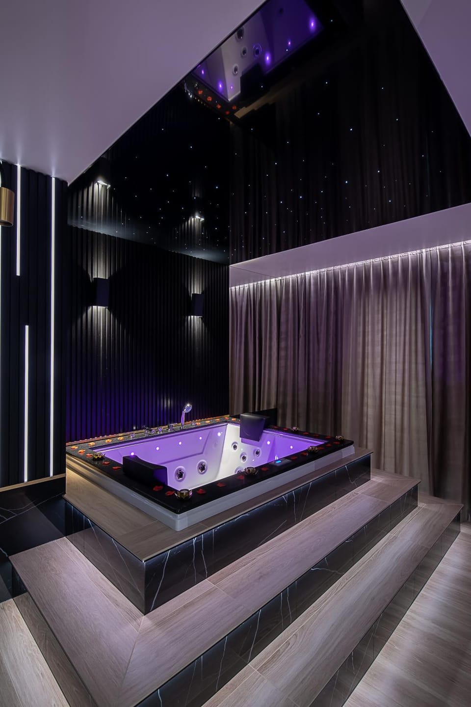 Hot Tub, Spa and wellness centre/facilities