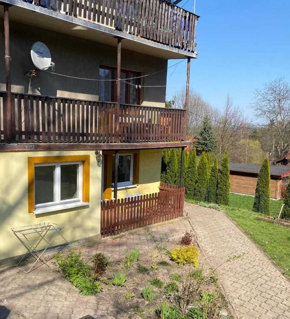 Pokoje Gościnne Kurza Zagroda Apartment in Lower Silesian Voivodeship