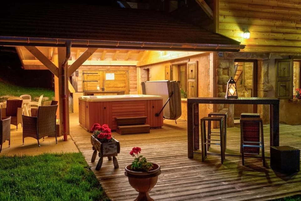 Anna - Chalet - BO Immobilier- Châtel Multipass 2026 Activités en Été en option à 4euros par jour et par personne Chalet in Châtel