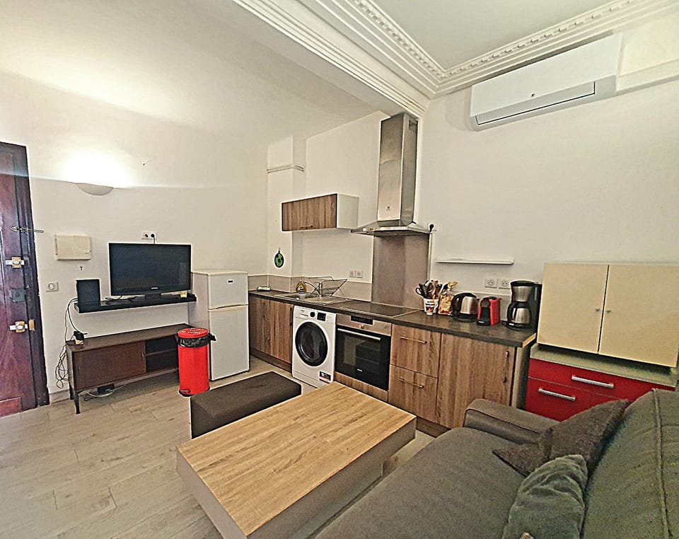 Climatisé,coeur de Juan-les-Pins Apartment in Antibes