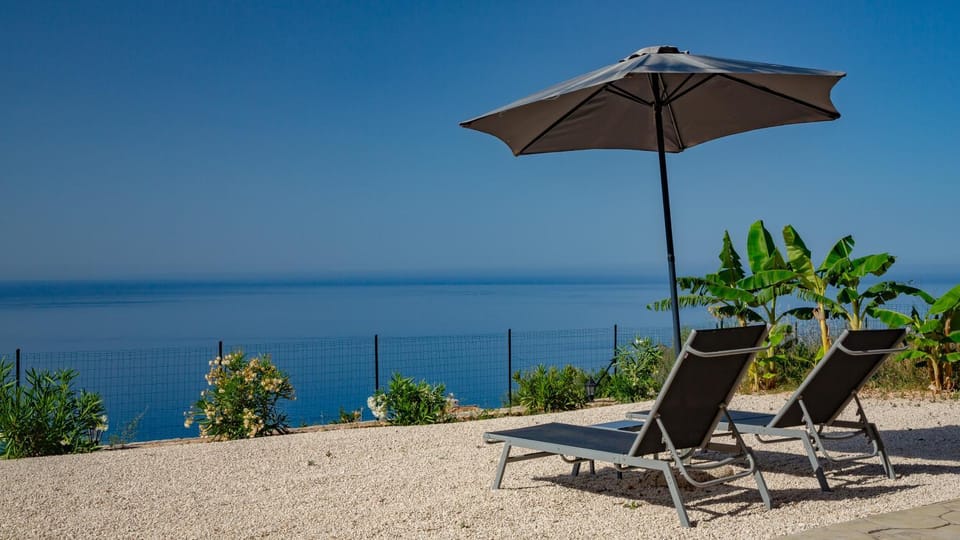 Natural landscape, Sea view, sunbed