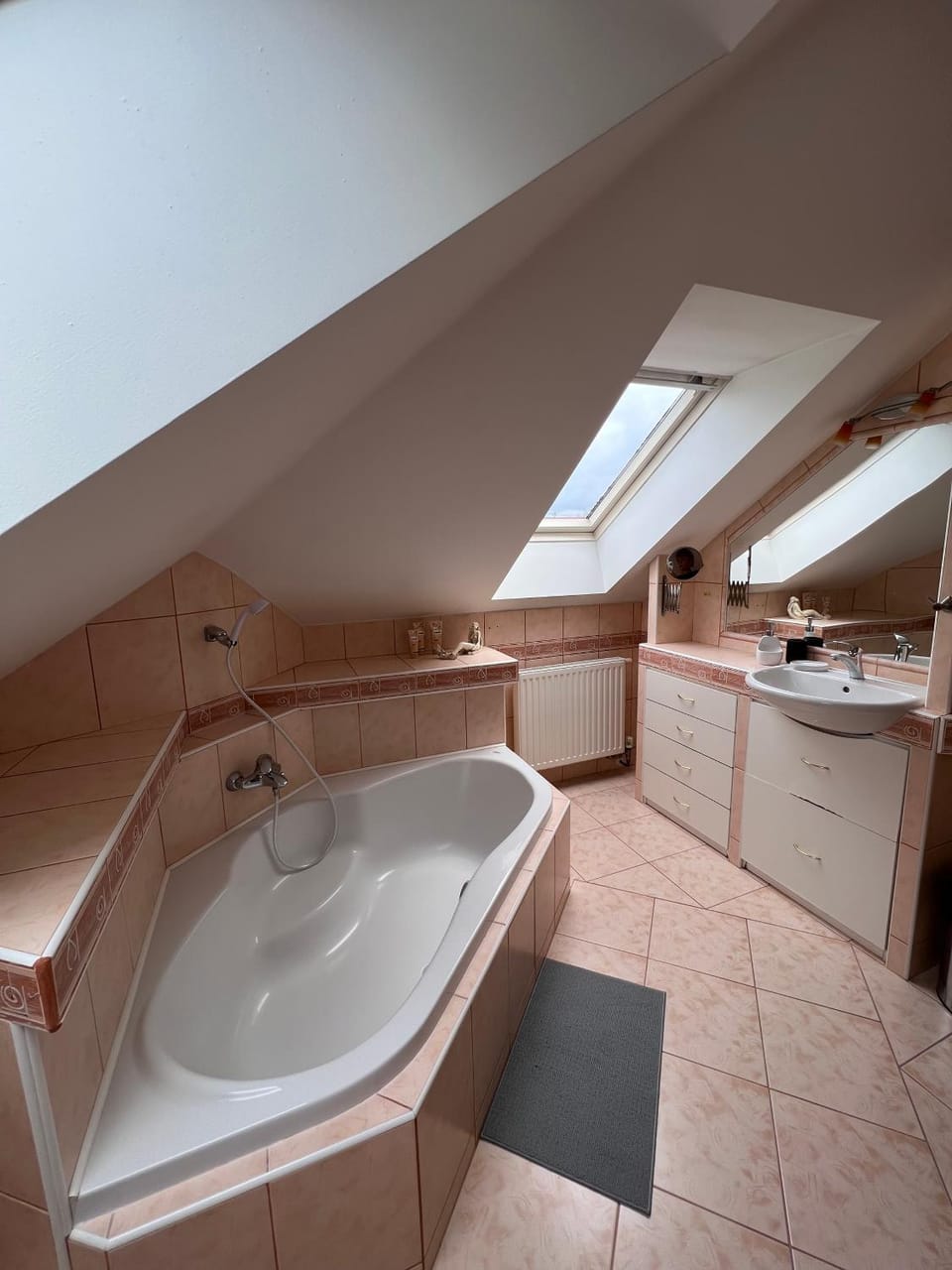 Bathroom, Bath