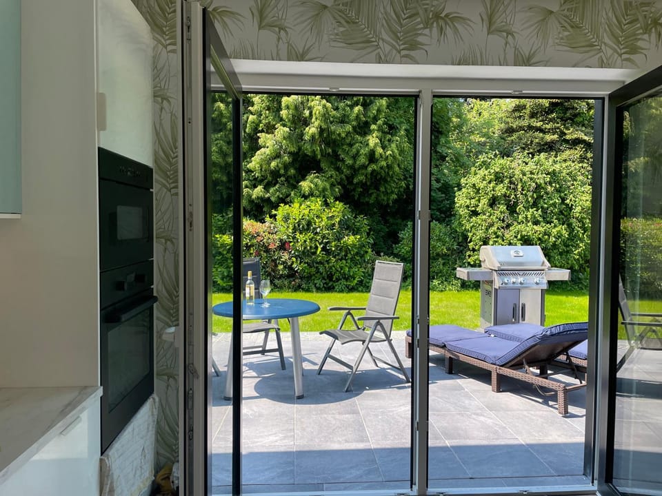 Patio, Garden, Balcony/Terrace, Garden view, sunbed