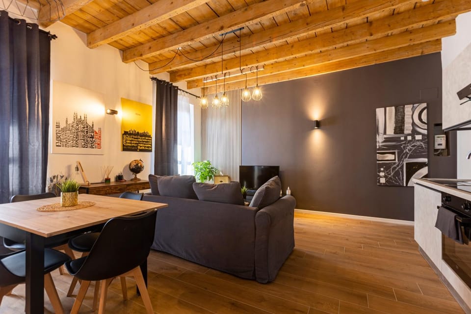Living room, Time of day